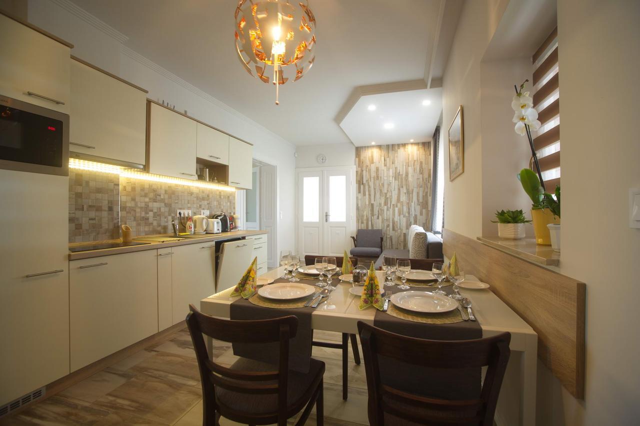 Holiday Home Podium Eger Ngoại thất bức ảnh