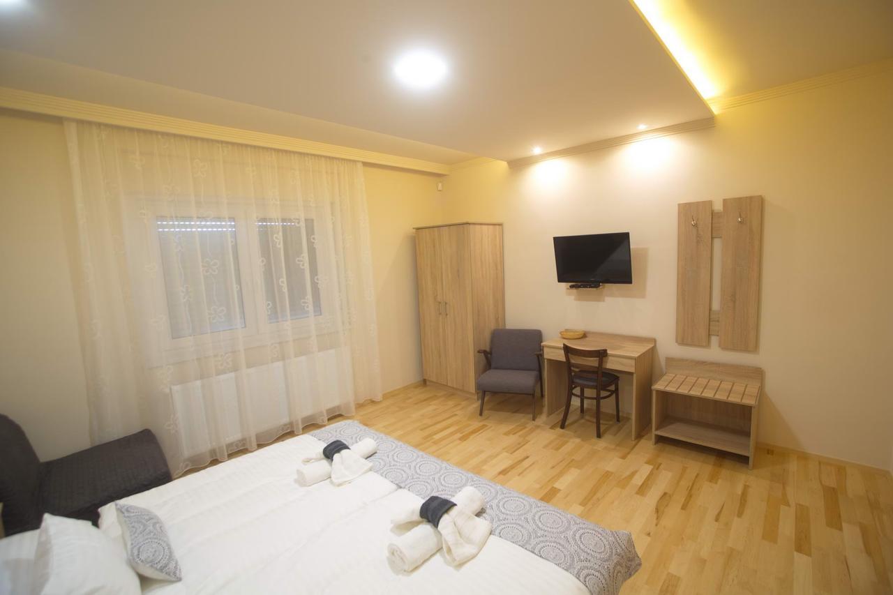 Holiday Home Podium Eger Ngoại thất bức ảnh
