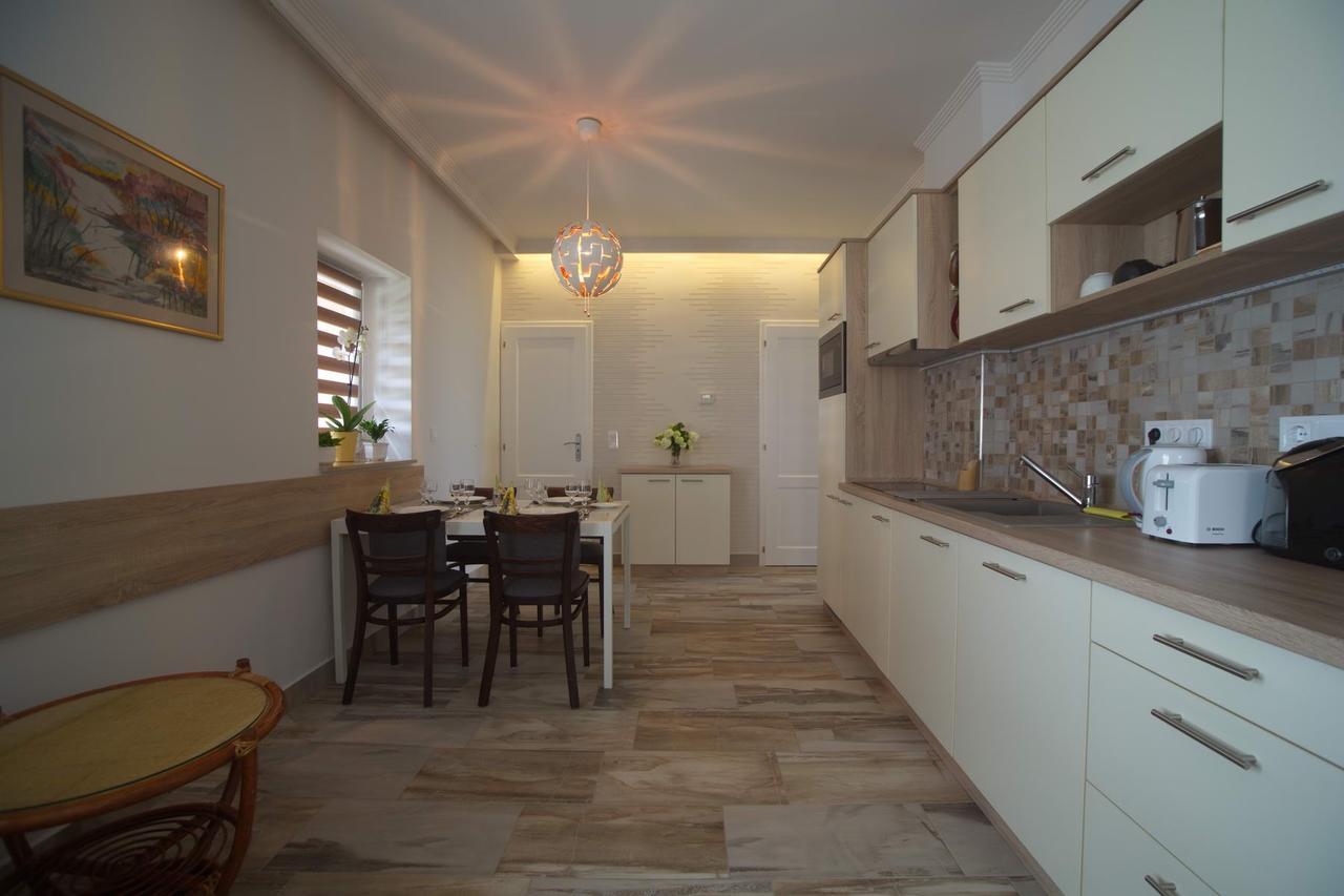 Holiday Home Podium Eger Ngoại thất bức ảnh